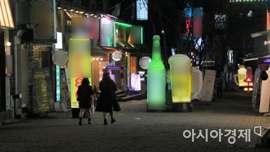 경찰, '방역 사각지대' 불법 유흥시설 특별단속…1주간 938명 적발