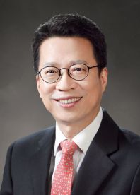 '관피아·정피아' 논란에도…기대감 높은 보험업계