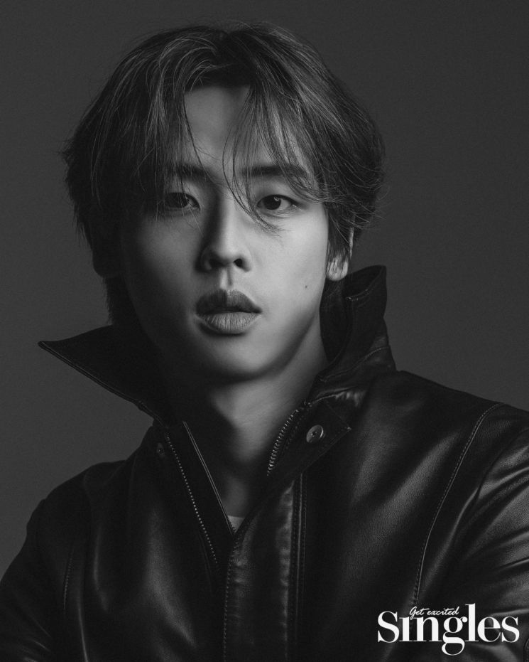 박정우, 소년과 남자를 넘나드는 묘한 매력