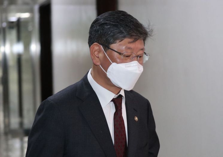 이용구 법무부 차관이 24일 국회에서 열린 중대재해기업처벌법 관련 법제사법위원회 법안심사제1소위원회에 출석하고 있다. / 사진=연합뉴스