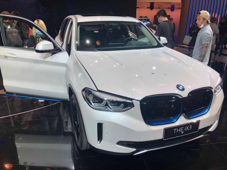 BMW의 전기차 iX3. [이미지출처=연합뉴스]