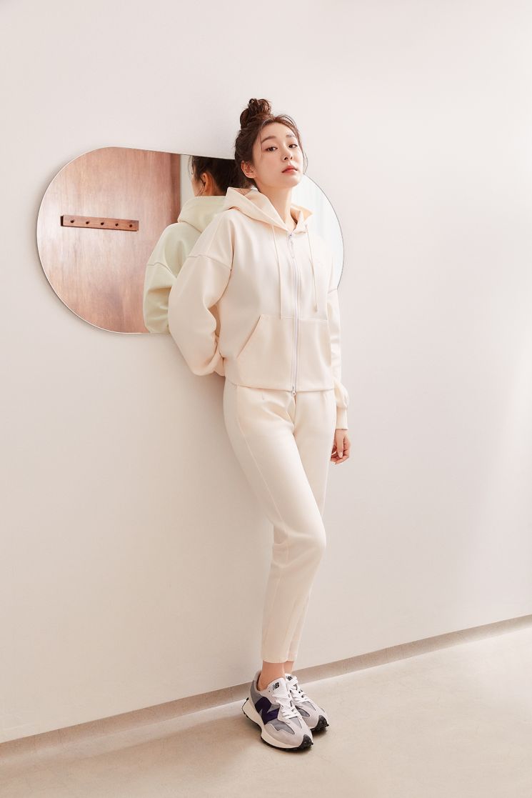 김연아·뉴발란스, 21SS 첫 화보
