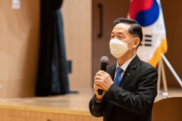[신년사]김상곤 교공 이사장 "안정적 자산운용·회원중심 경영 이룰 것"