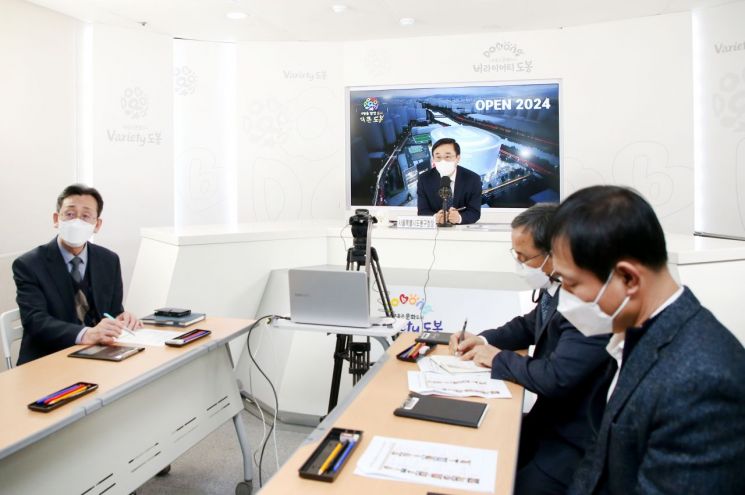 [포토]이동진 도봉구청장 "지방자치법 개정 재정분권으로 가는 시작..."