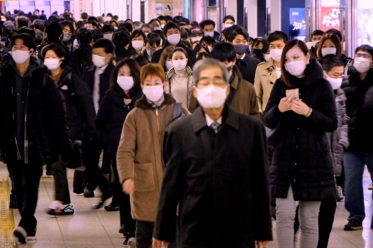 ‘코로나 폭발물 확산’일본, 수도권 1 개월간 ‘긴급’선포