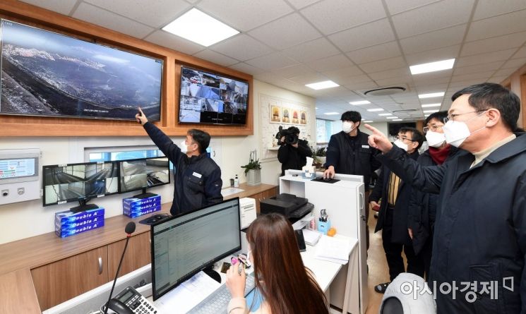 친환경 매립지 추진 인천시…청주 '돔형식' 매립장 시찰