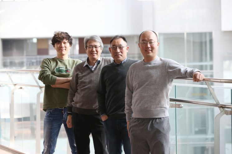 이겨레 박사(왼쪽부터), 김도경 교수, 이상민 교수, 박용근 교수