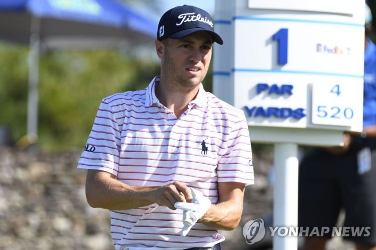 토머스, 동성애 혐오 표현 욕설하다가 랄프로렌 후원 끊겨 