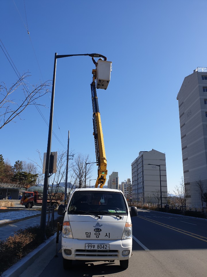 밀양시, 설맞이 가로·보안등 특별점검 실시