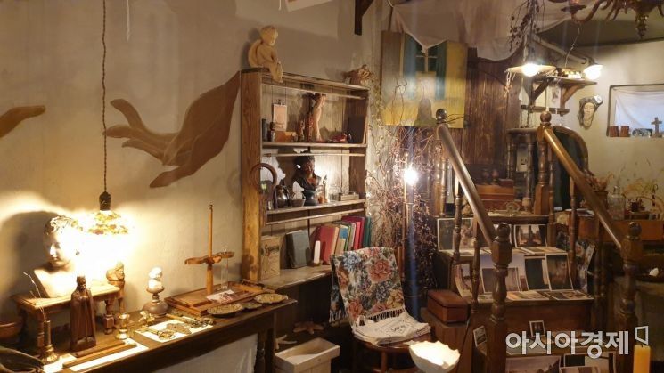 [인스타산책] 오데옹 상점 - 중세 유럽이 열린다…서울의 '쁘띠 프랑스'