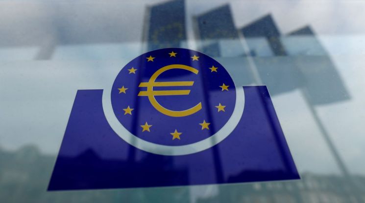 유럽중앙은행, 기준금리 동결…"충분한 유동성 공급 지속"