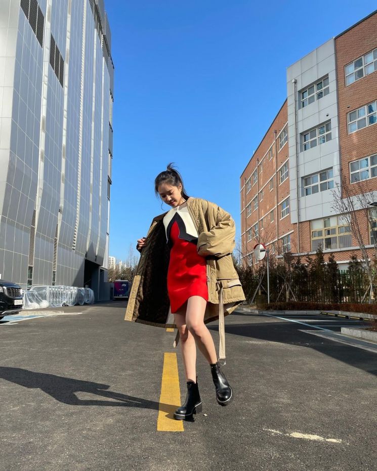 사진=손나은 인스타그램