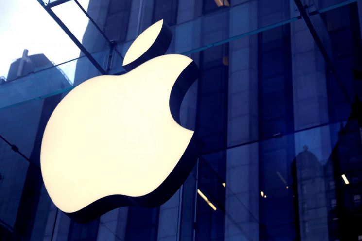 애플 4분기 매출 첫 1000억달러 돌파…아이폰12 밀고 아이패드·맥PC 끌었다