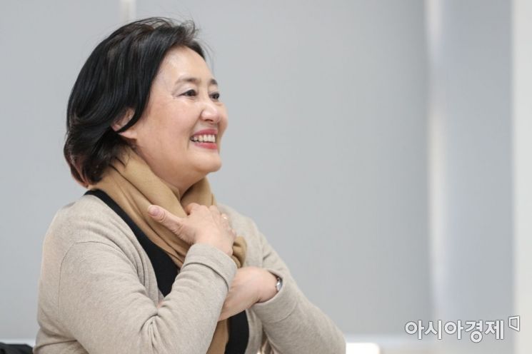 [단독]박영선 "모더나와 국내 바이오 공장 신설 협의 중…2억달러 투자 의향"