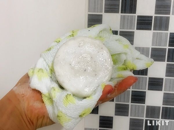 플라스틱 용기 없는 고체 비누