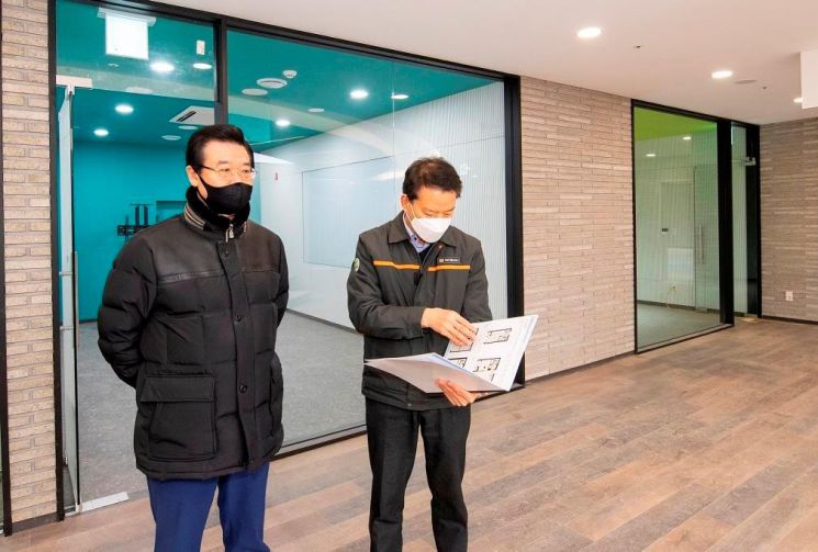 서울시 최대 규모 용산구 한강로2가 역세권 청년주택 사용승인