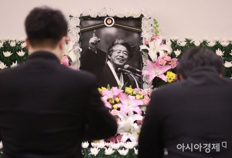 [포토] 서울대병원 장례식장에 마련된 故 백기완 선생 빈소