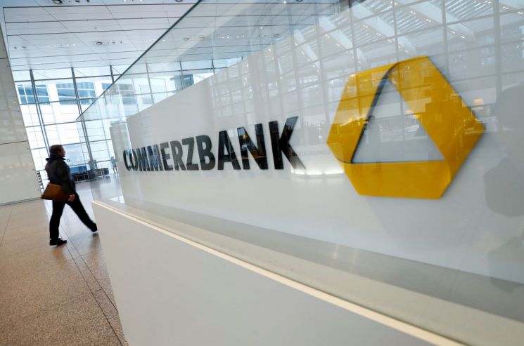 유럽 은행들, 코로나19 구실로 대규모 감원·지점 폐쇄 전망