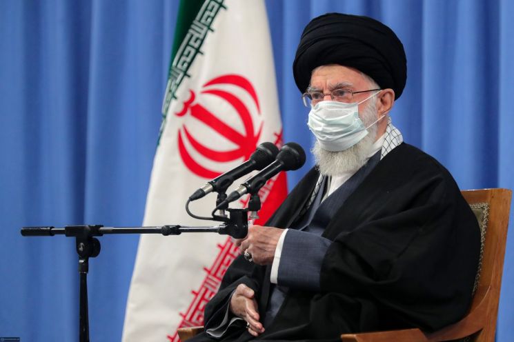 이란 최고지도자 "우라늄 농축률 60%까지 상향할 수 있어"