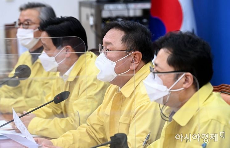 부처가 뭐라해도 與부산行 열차 '가덕 공항' 싣고 달린다