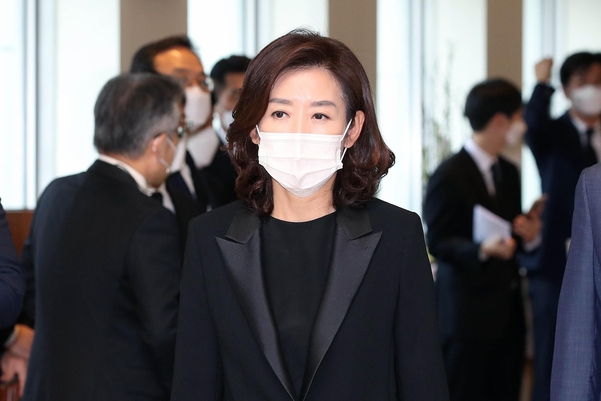 나경원 "친일은 저쪽이 많아"…회고록 통해 '日나베' 친일 프레임 비판도