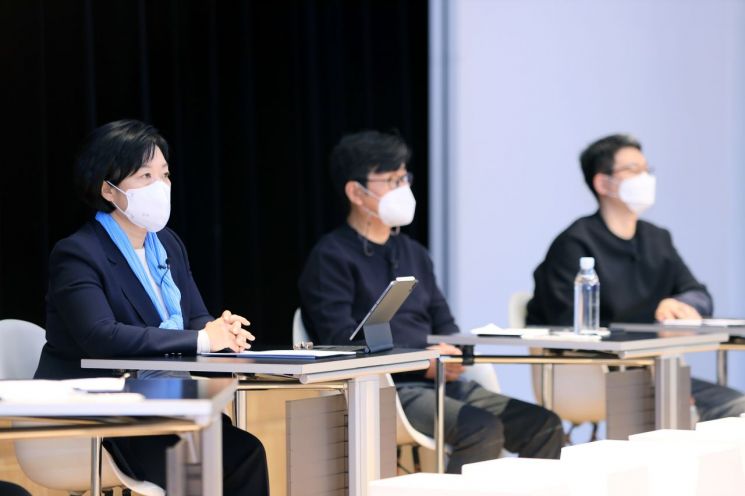 네이버 한성숙 "빠른배송 확대·동대문 패션 글로벌 진출 지원"(종합)