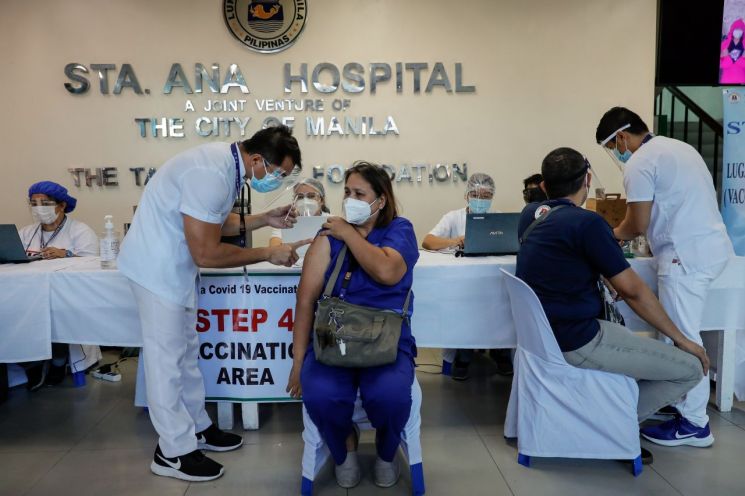 필리핀서 남아공 변이 바이러스 첫 발견...6명 감염  