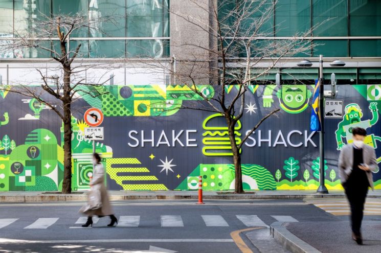 SPC그룹, 롯데百노원점 1층에 쉐이크쉑 15호점 개점 