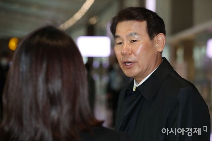 [포토]워싱턴 향하는 정은보 방위비분담금협상대사 