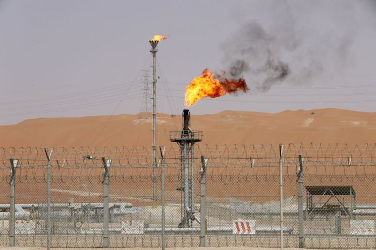 예멘 후티반군 "사우디 아람코 석유시설에 미사일 발사" 