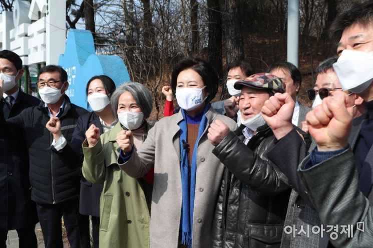 [포토] 시민들 만나는 박영선 후보
