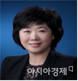 신임 신정옥 대구여협 회장.