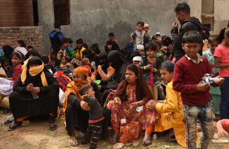 미얀마에서 인도로 피신한 로힝야족, 또 추방위기