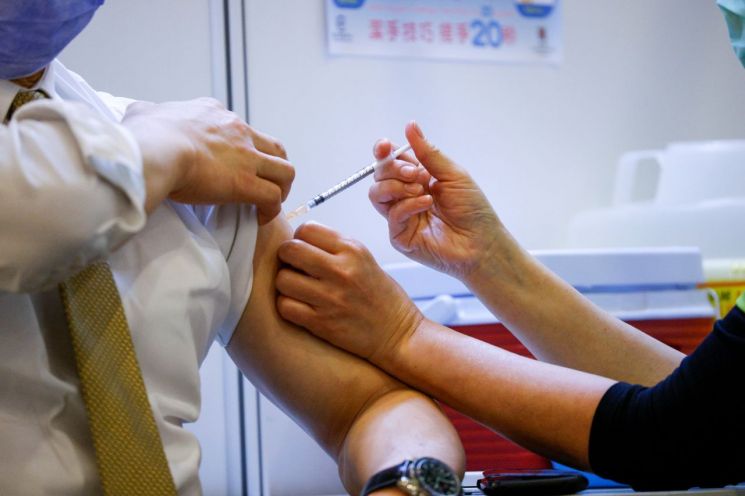 홍콩서 시노백 백신 접종 후 세번째 사망자 발생..."부검 진행될 예정" 