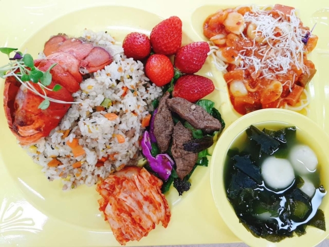 경북 구미 경구고 급식. /사진=경구고 제공