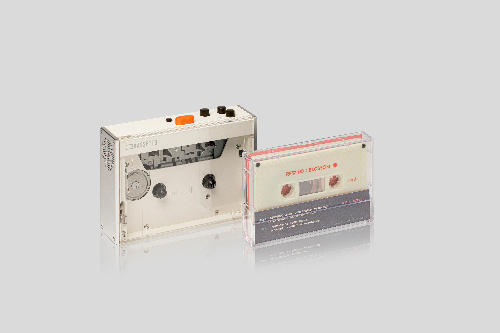 KT, 뉴트로 감성 카세트 플레이어 'KASSETTE' 출시