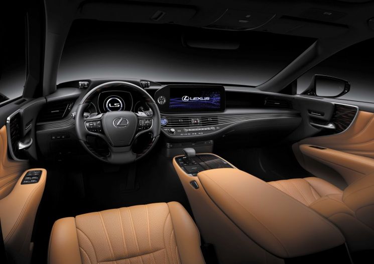 렉서스 플래그십 세단 'New LS 500'