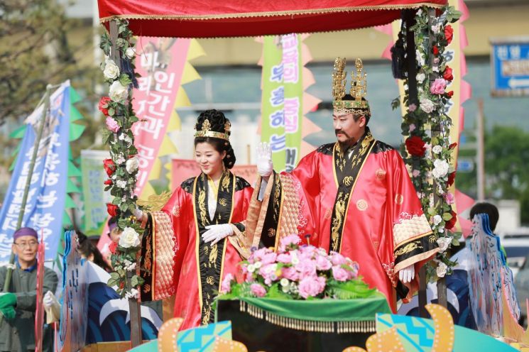 경남 김해 가야문화축제가 열리고 있다.