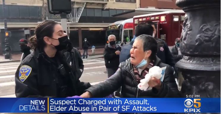 30대 백인 남성에게 무차별 폭행 당한 중국계 여성. [사진=CBS SF BayArea (KPIX 5) 갈무리]