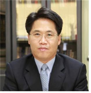 김형배 한국공정거래조정원장.(자료사진)