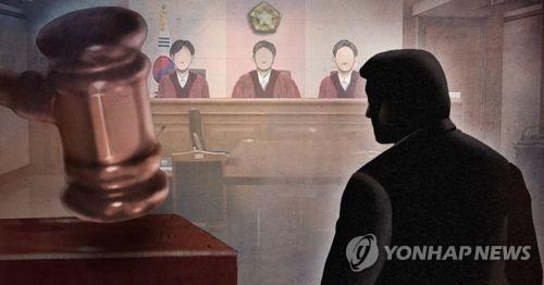 29일 광주지법은 마사지 숍 업주와 종업원을 흉기로 위협하고 현금 8천원을 갈취한 50대 강도에게 징역 10년을 선고했다. [이미지출처=연합뉴스]
