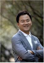 "오세훈 후보 시민혈세 낭비한 무능과 재정파탄 시장...사퇴하시라"
