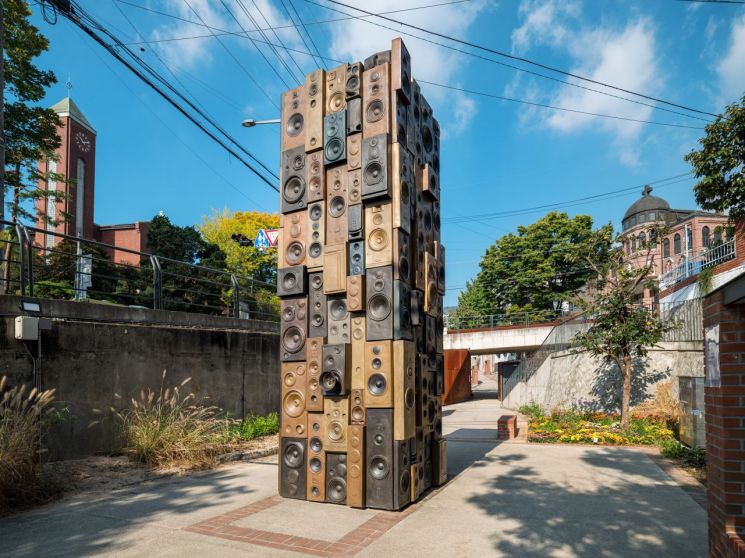 [갤러리산책] 마음으로 듣는다…땅과 바람의 소리