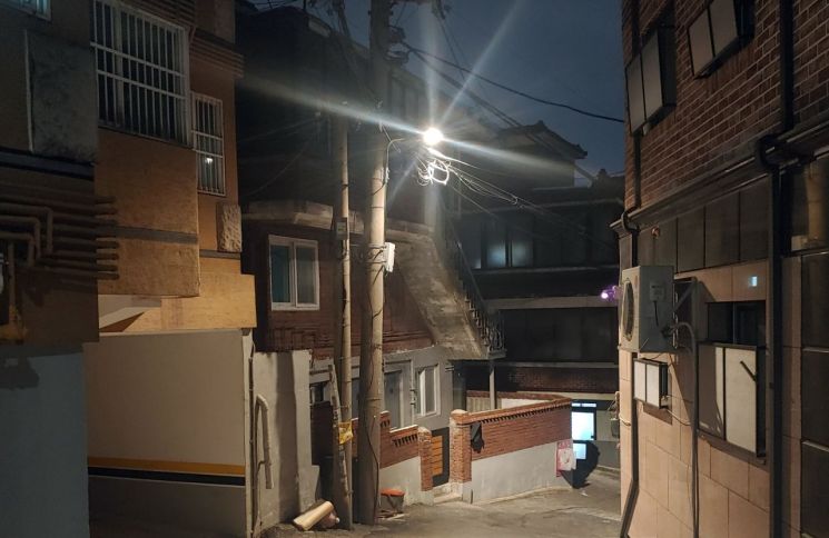 관악구 난곡동·난향동 일대 스마트 보안등 설치 안전한 밤길 조성