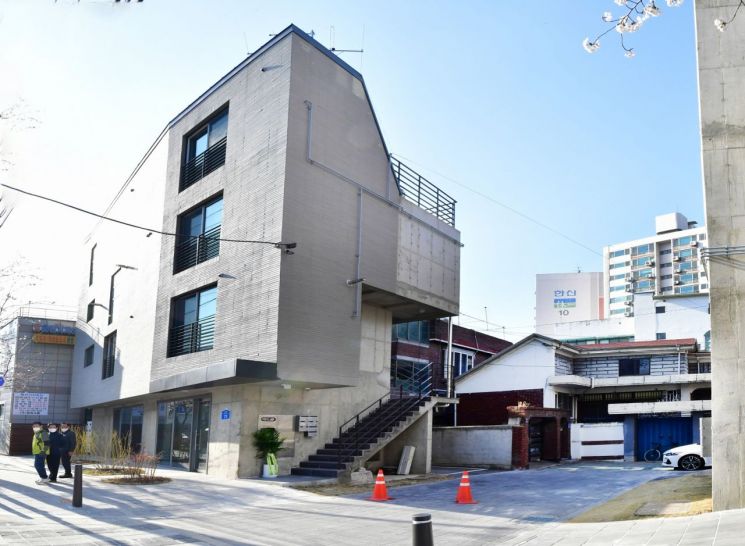 류경기 중랑구청장 취임 후 확 달라진 중랑구?...면목동 '책 읽는 거리' 재탄생
