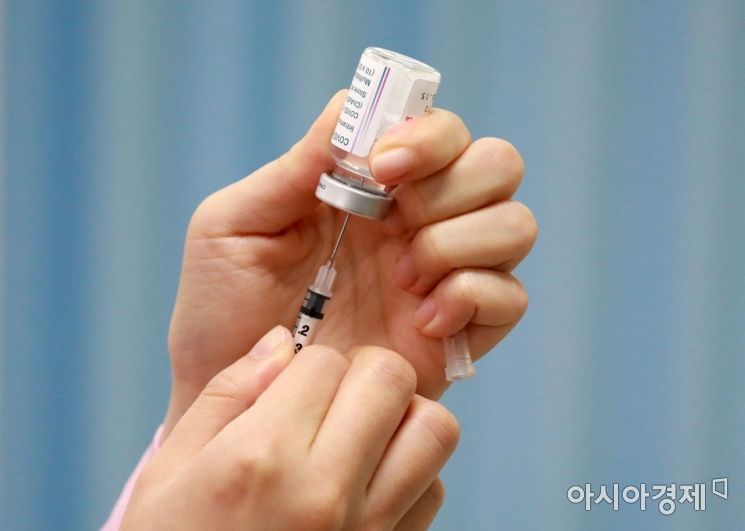 4개월 전 공포 데자뷔…백신수급은 미지수