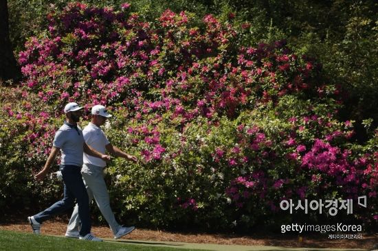 [골프포토] ‘넘버 1’ 존슨의 가벼운 발걸음 "마스터스의 봄"