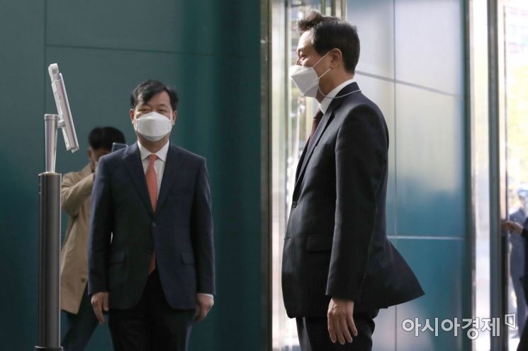 [포토]오세훈 발열 확인 