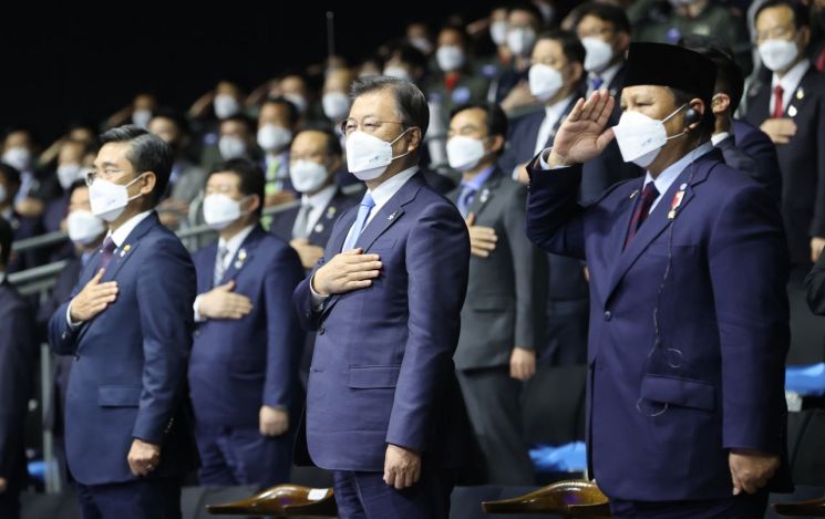 文대통령 "대한민국 저력 믿은 인도네시아 정부에 감사"