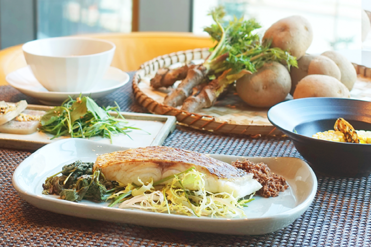 "입맛 돋우는 봄 음식 전면에" 호텔, 식음에 힘 싣는다